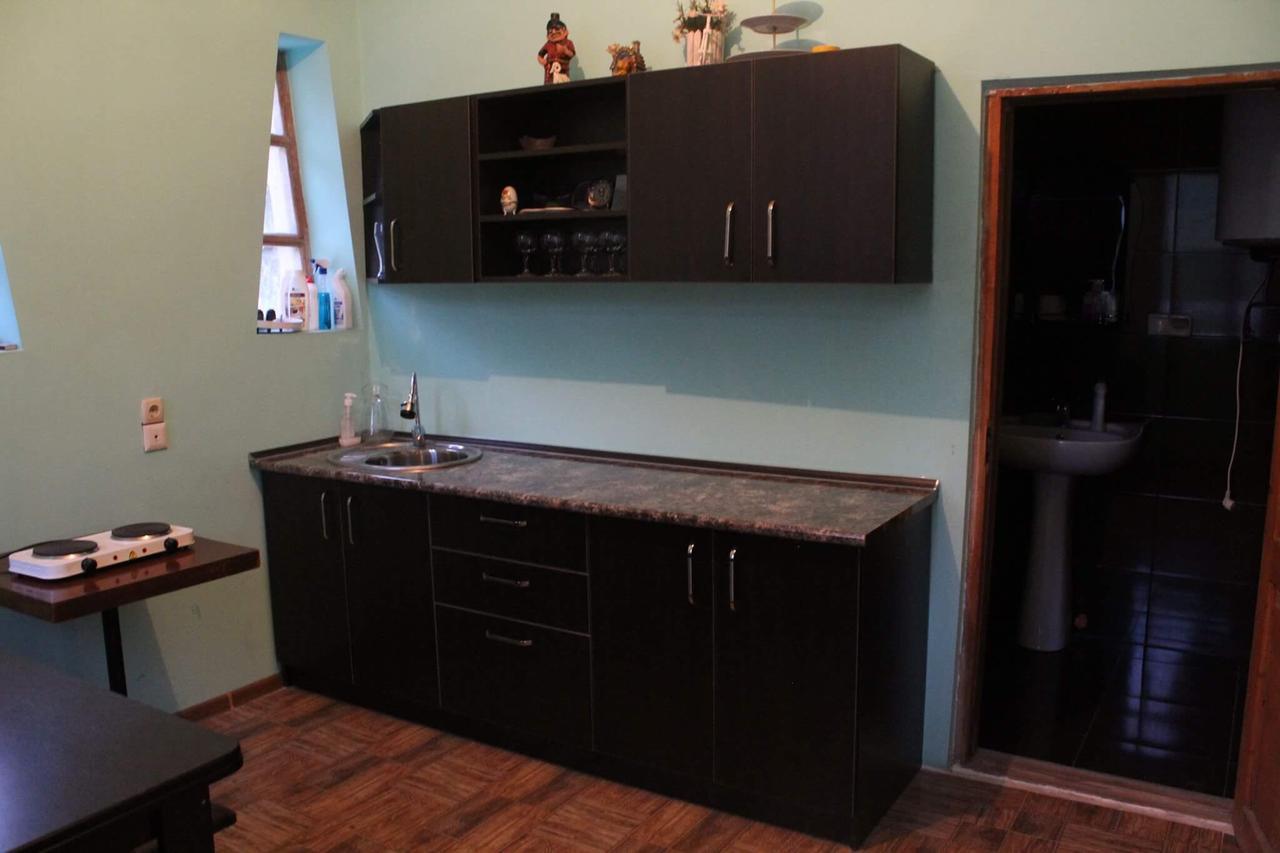 Guest House Lela Местия Экстерьер фото