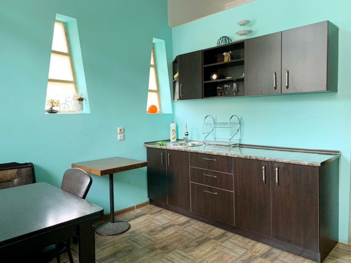 Guest House Lela Местия Экстерьер фото